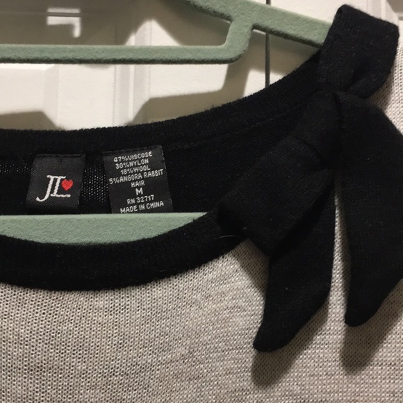 Cute warm light cream and black dress - Picture 2 of 6